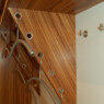 Garderobe Weißlack / Zebrano